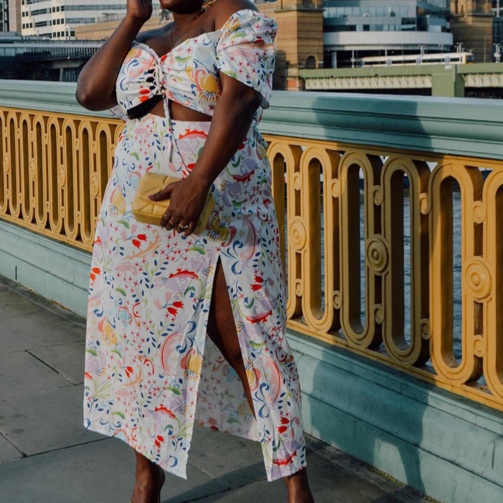 Floral Painting Knotted Dress by BloomChic